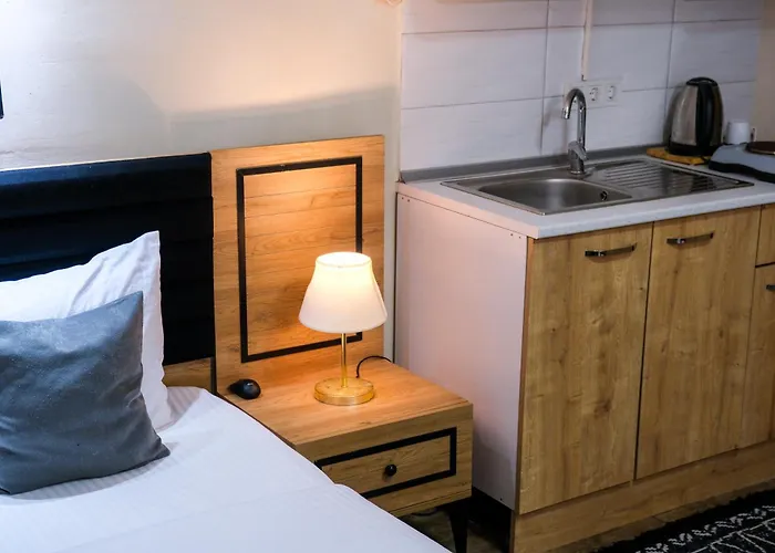 Taksim Nikea 80 아파트호텔 3*