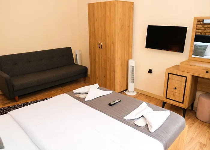 아파트호텔 Taksim Nikea 80 3*